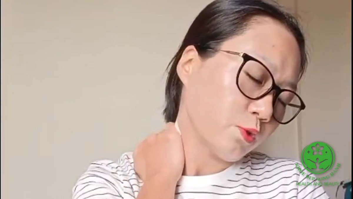 yoga cổ vai gáy - dân văn phòng mỏi cổ sau giờ ngồi máy tính